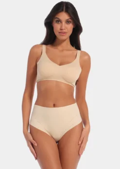 Beigefarbener Tanga mit Shape-Effekt – Dream Shaper Thong