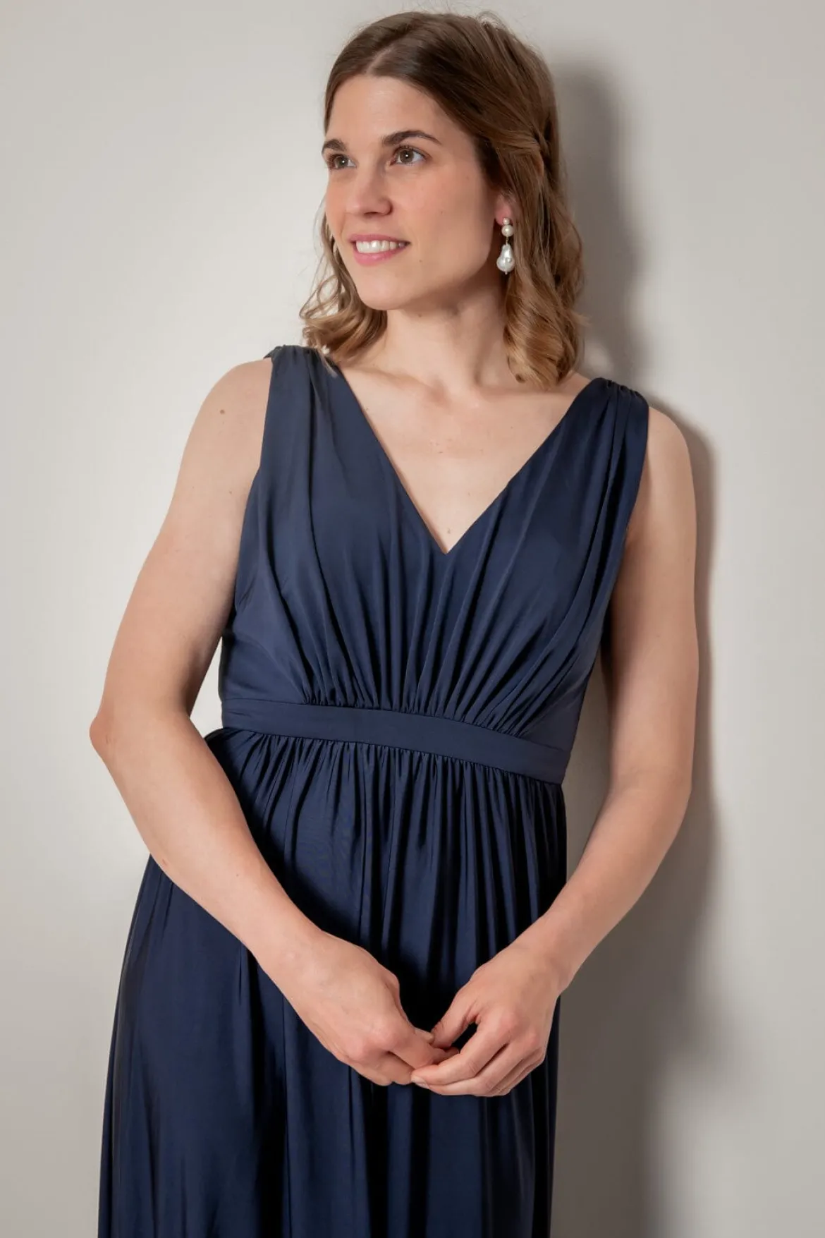 Blaues Brautjungfernkleid mit Rückenausschnitt | Eliza & Ethan