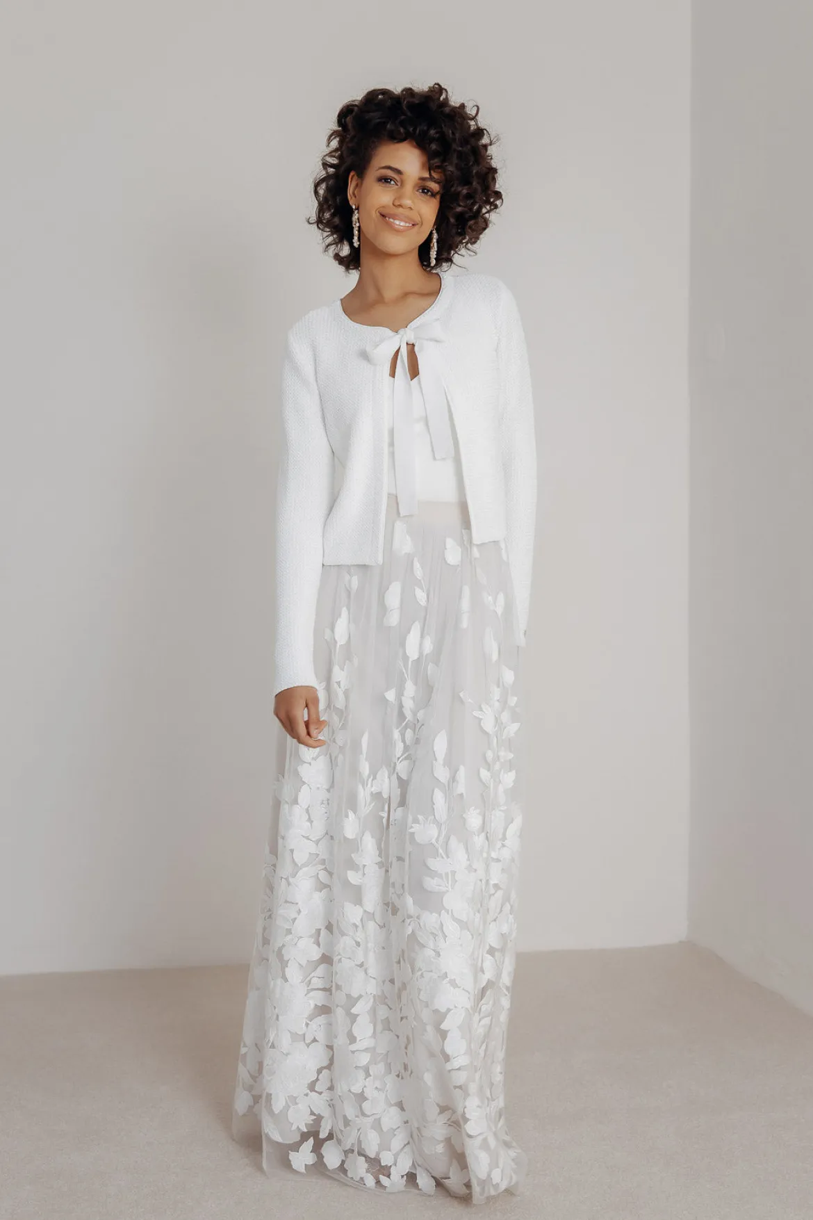 Braut Cardigan aus Stretch-Strick mit Schleife
