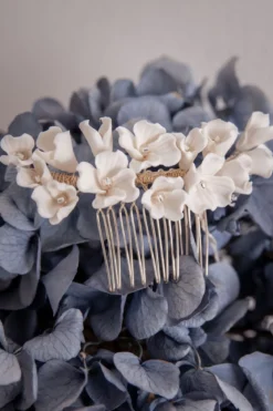 Braut Haarkamm mit Porzellanblüten