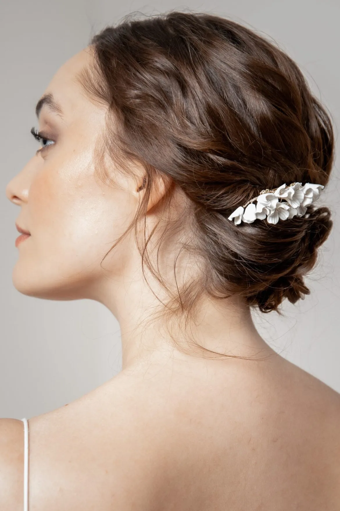 Braut Haarkamm mit Porzellanblüten