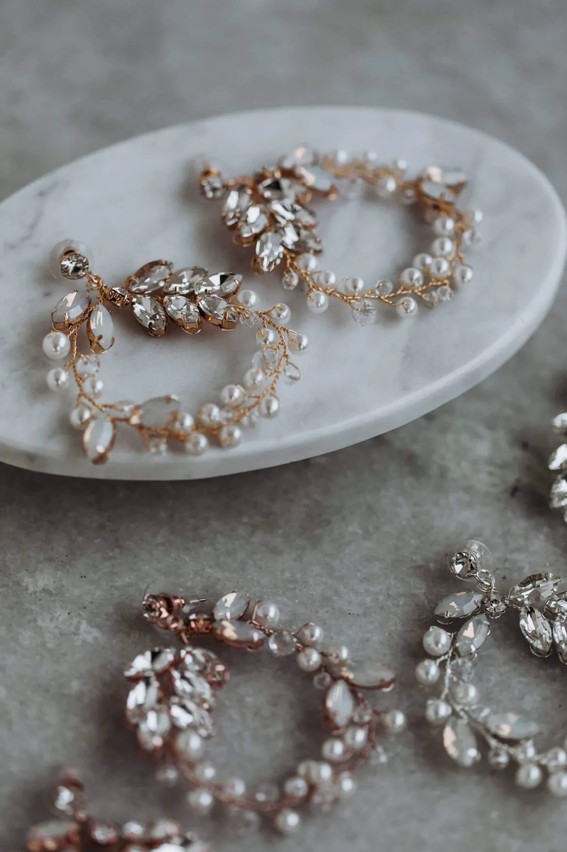 Braut Ohrringe mit Strass und Perlen in Kreisform
