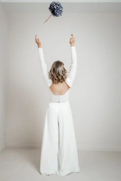 Braut Pullover mit Rückenausschnitt