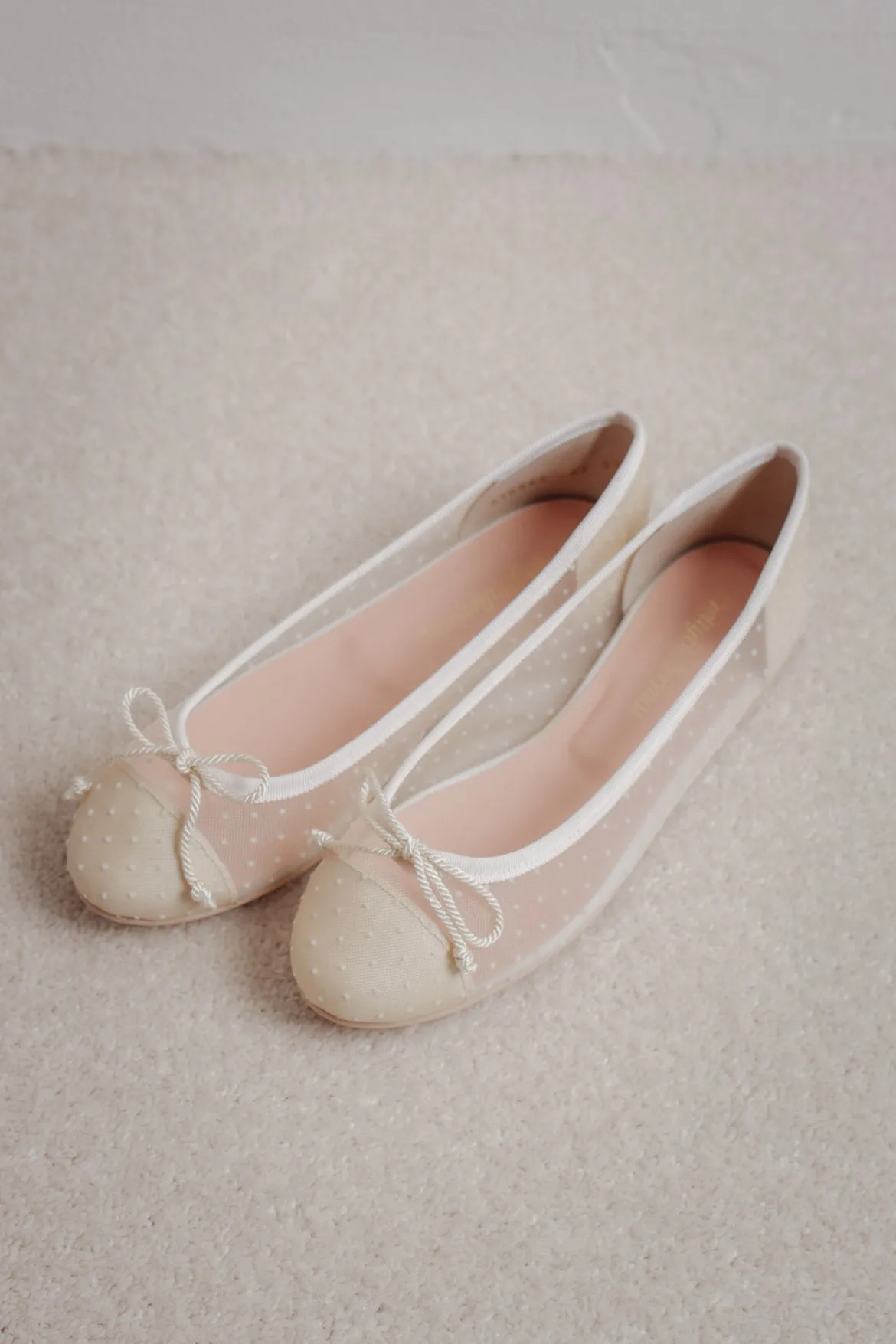 Brautschuh mit Tupfen - Marilyn Daphne Perla rund Pretty Ballerinas