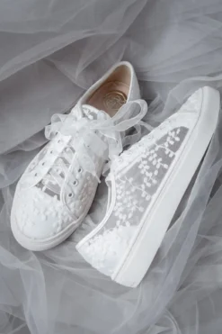 Braut Sneakers mit Spitze – Oakley | The Perfect Bridal Company