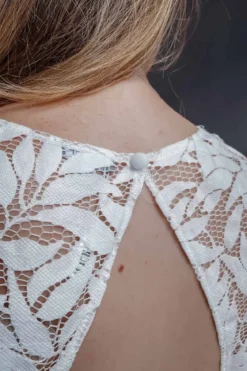 Braut Top mit Blätter-Muster und Rückenausschnitt – Emilia noni