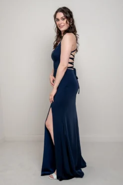 Dunkelblaues Abendkleid mit Rückenschnürung | Glam & Grace