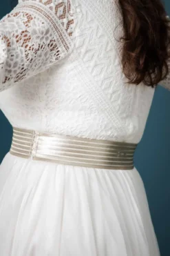 Elastischer Brautgürtel in Gold oder Silber – Mailenn noni Curvy