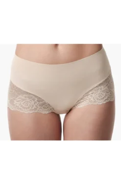 Figurformende Mid-Waist Spitzenshorts in Nude