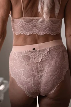 High-Waist Spitzenslip in Nude