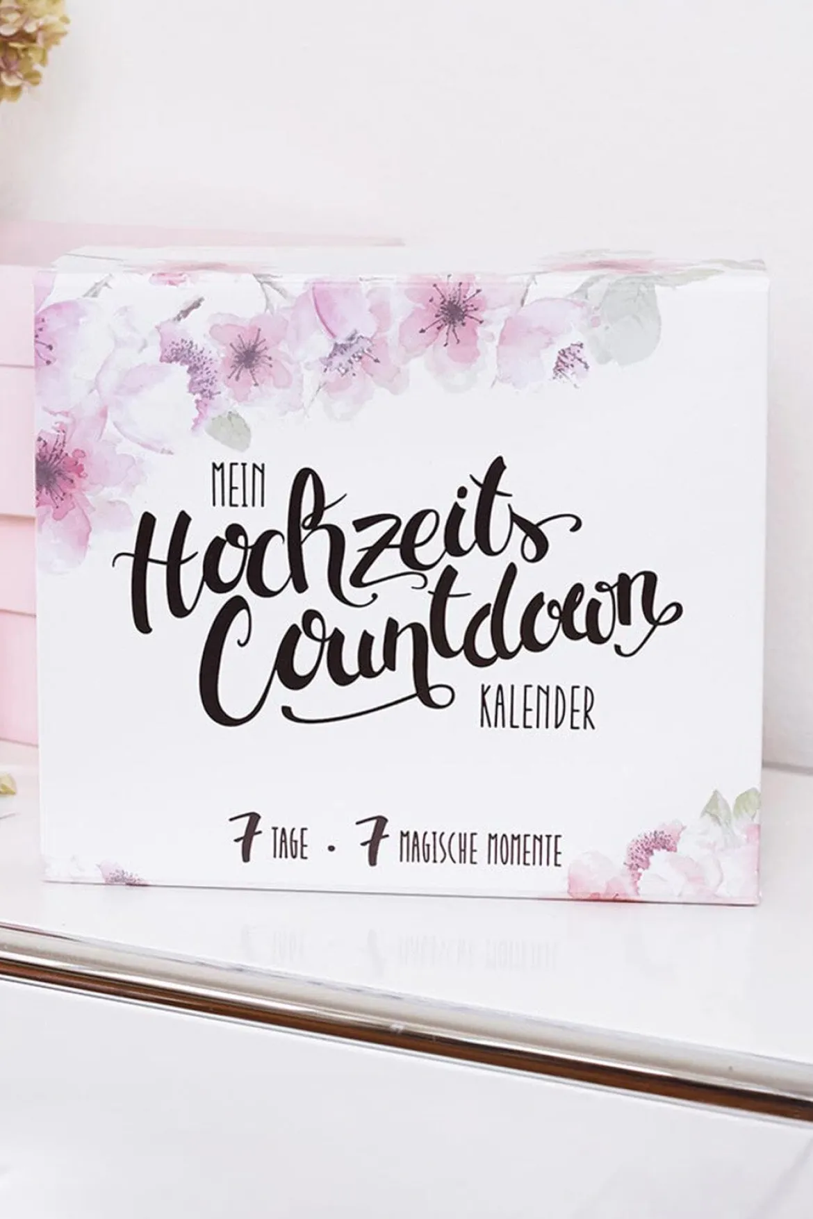 Hochzeits-Countdown-Kalender™ mit Gold-Armband und Schlafmaske