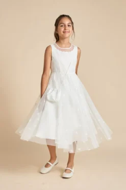 Kommunionkleid aus besticktem Tüll