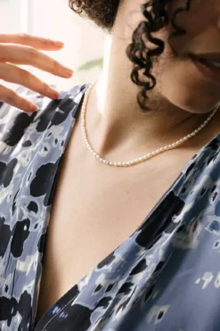 Kurze Halskette mit Süßwasserperlen – Pearl Necklace