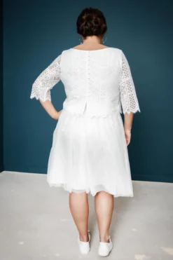 Kurzer Plus Size-Braut Rock in Ivory – Evie noni Curvy