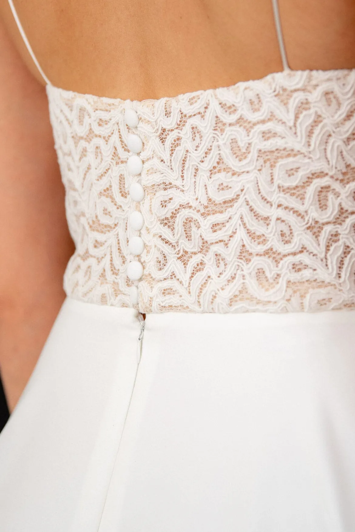 Kurzes Brautkleid mit dünnen Trägern – Junia noni One