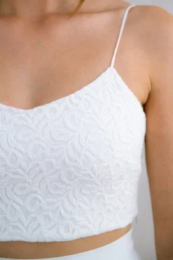 Kurzes Spitzentop – Aveline noni