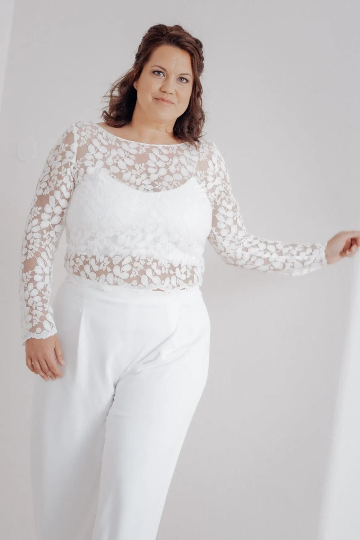 Langarm-Brauttop aus Blätterspitze – Norine noni Curvy