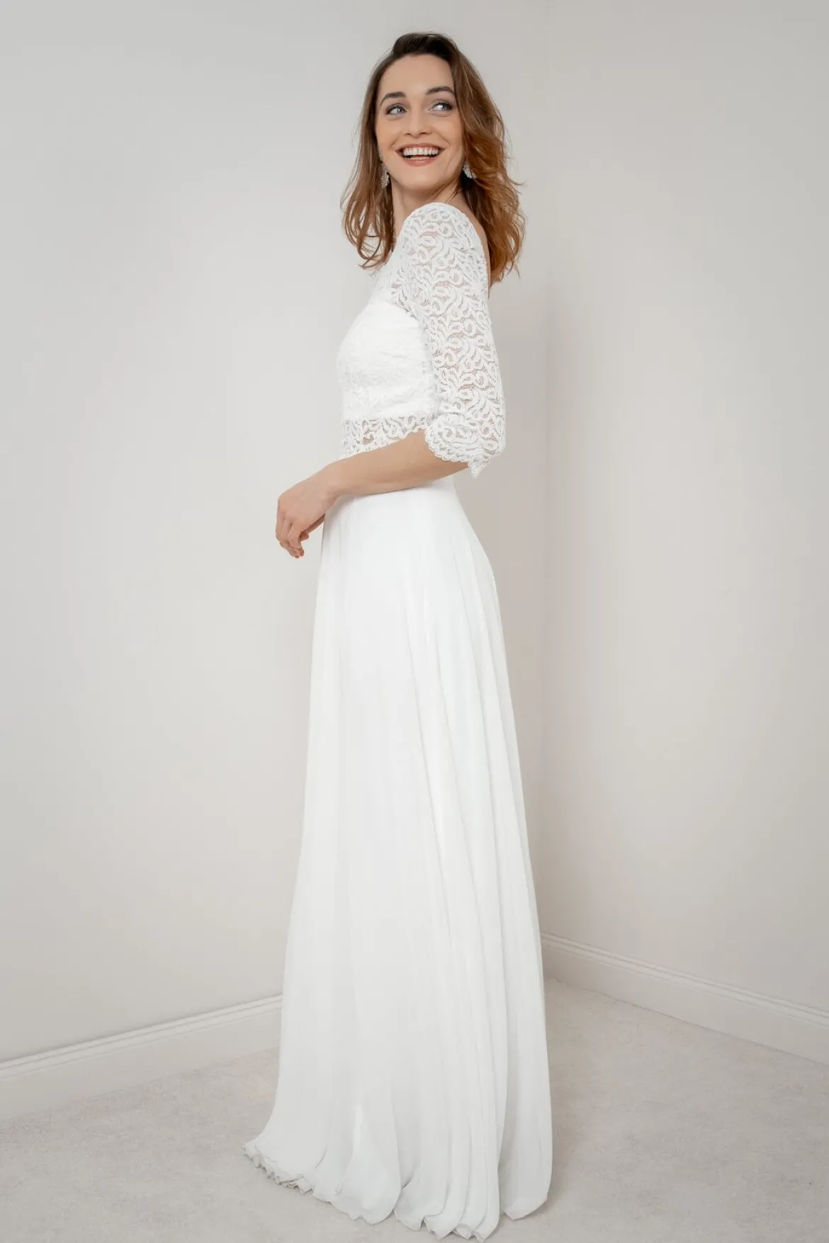 Maxi-Braut Rock in Ivory mit Beinschlitz – Jona noni