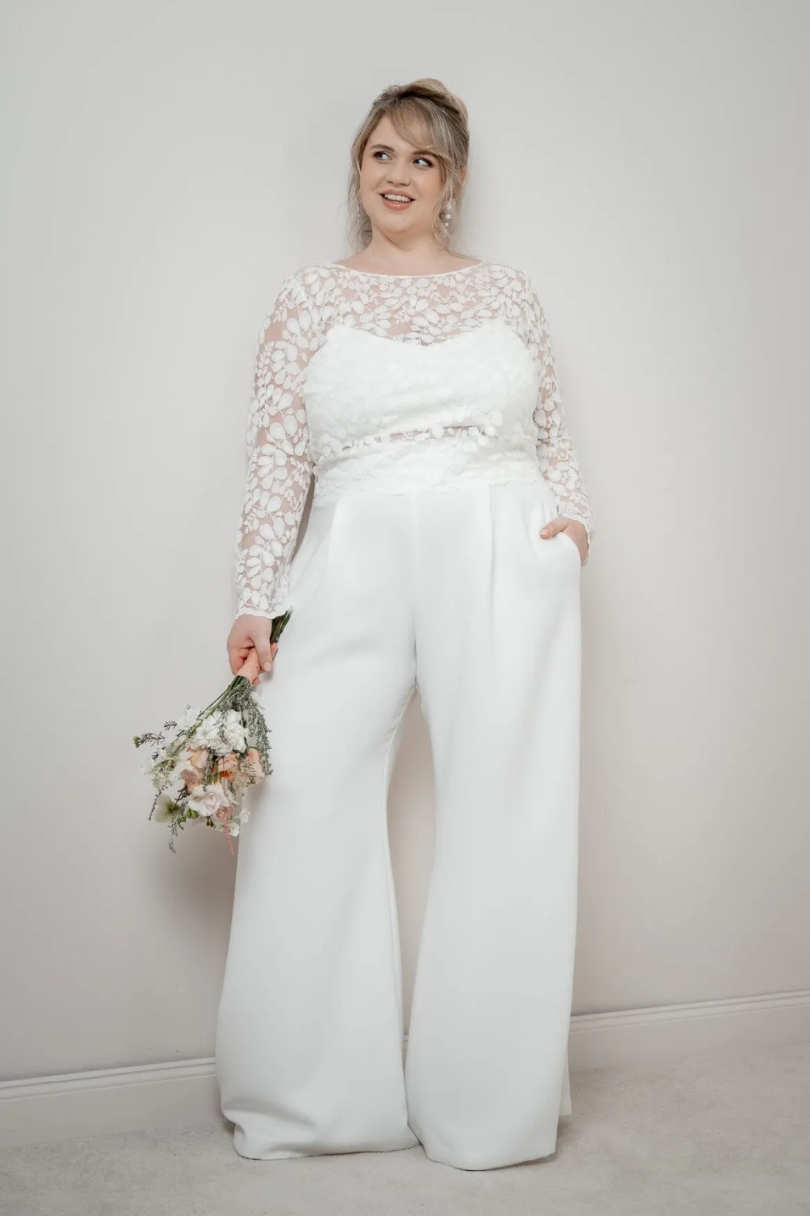 Plus Size Braut Hose mit weitem Bein – Zari noni Curvy