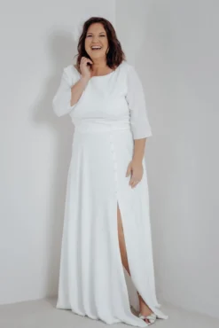 Plus Size Braut Rock mit Schlitz und Zierknöpfen – Eira noni Curvy