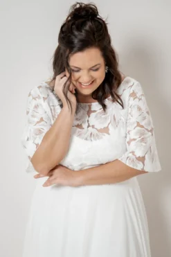 Plus Size Braut Top aus Blütenspitze – Philina noni Curvy