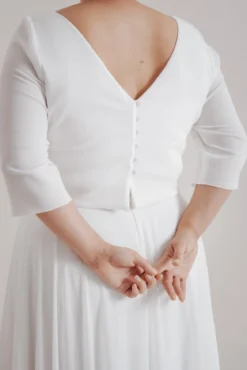 Plus Size Top mit V-Ausschnitten – Ona noni Curvy by you