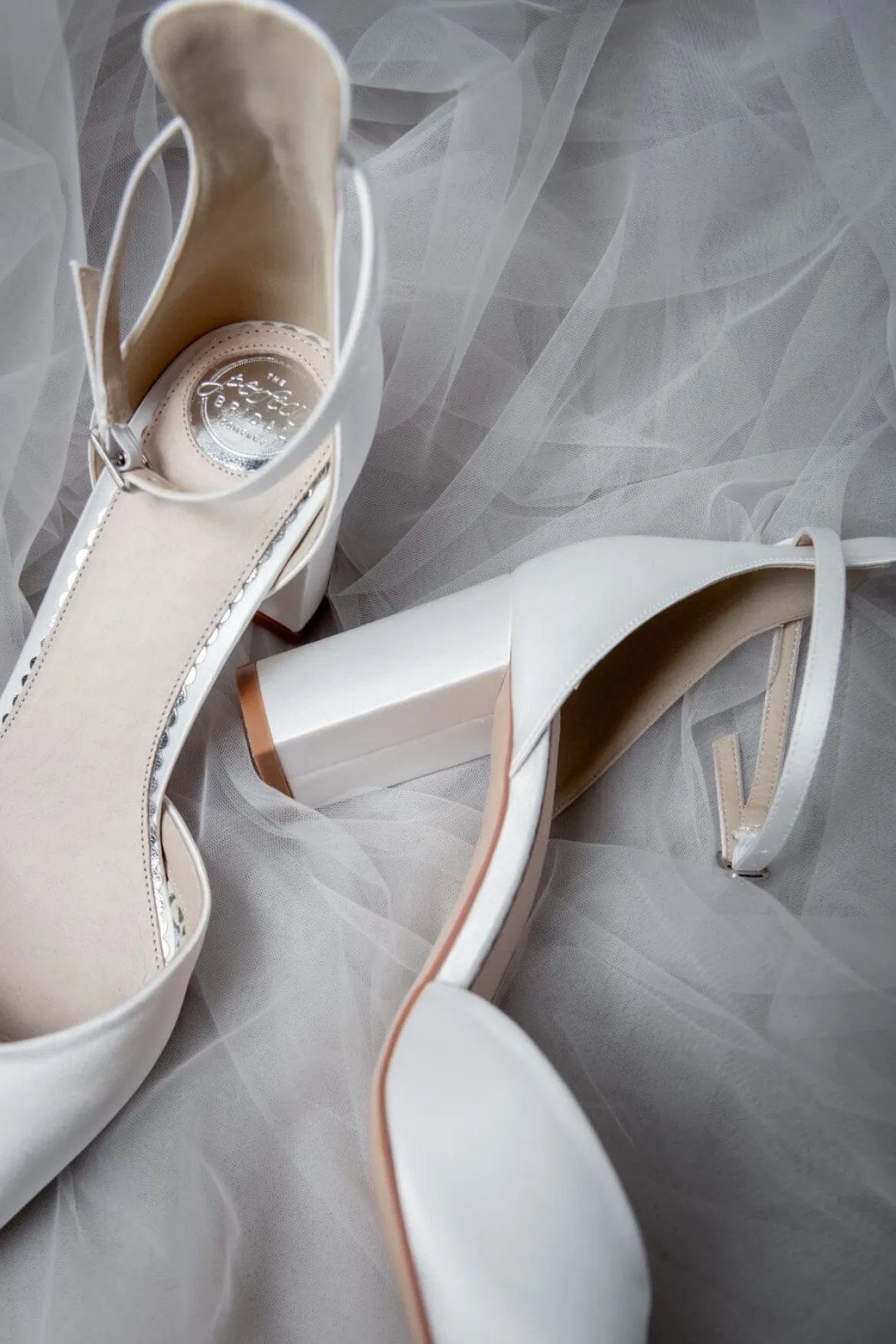 Satin-Brautschuhe in Ivory – Liberty | The Perfect Bridal Company