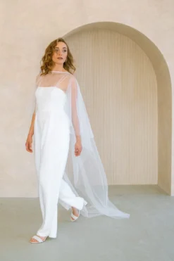 Showroom Only: Perlen-Cape – Beleza noni Selected