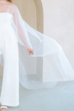 Showroom Only: Perlen-Cape – Beleza noni Selected