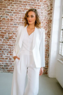 Showroom Only: Weste in Ivory – Nyra noni Selected