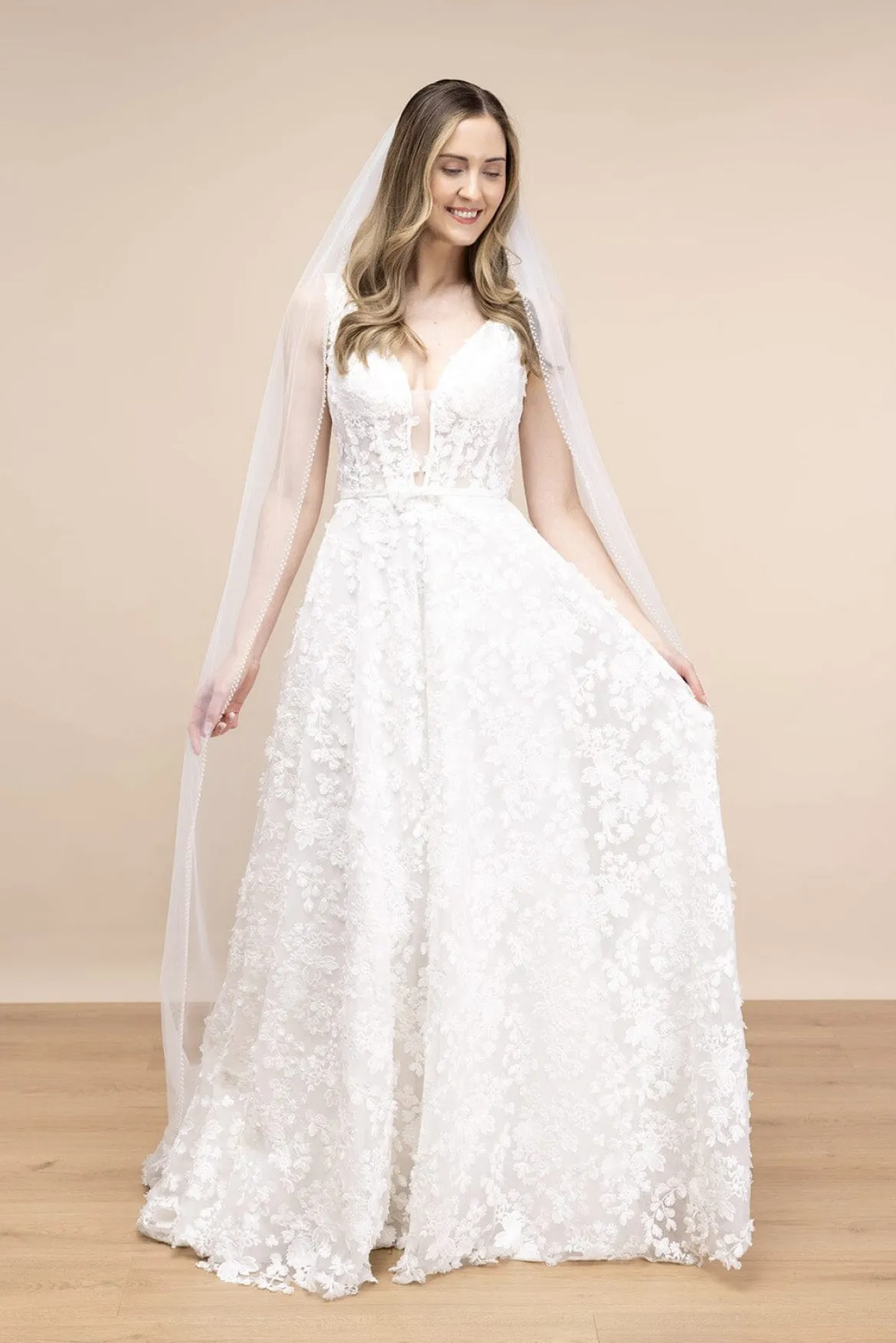 Softtüll-Schleier mit Perlenborte | The Perfect Bridal Company