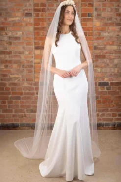 Softtüll-Schleier mit Perlenborte | The Perfect Bridal Company