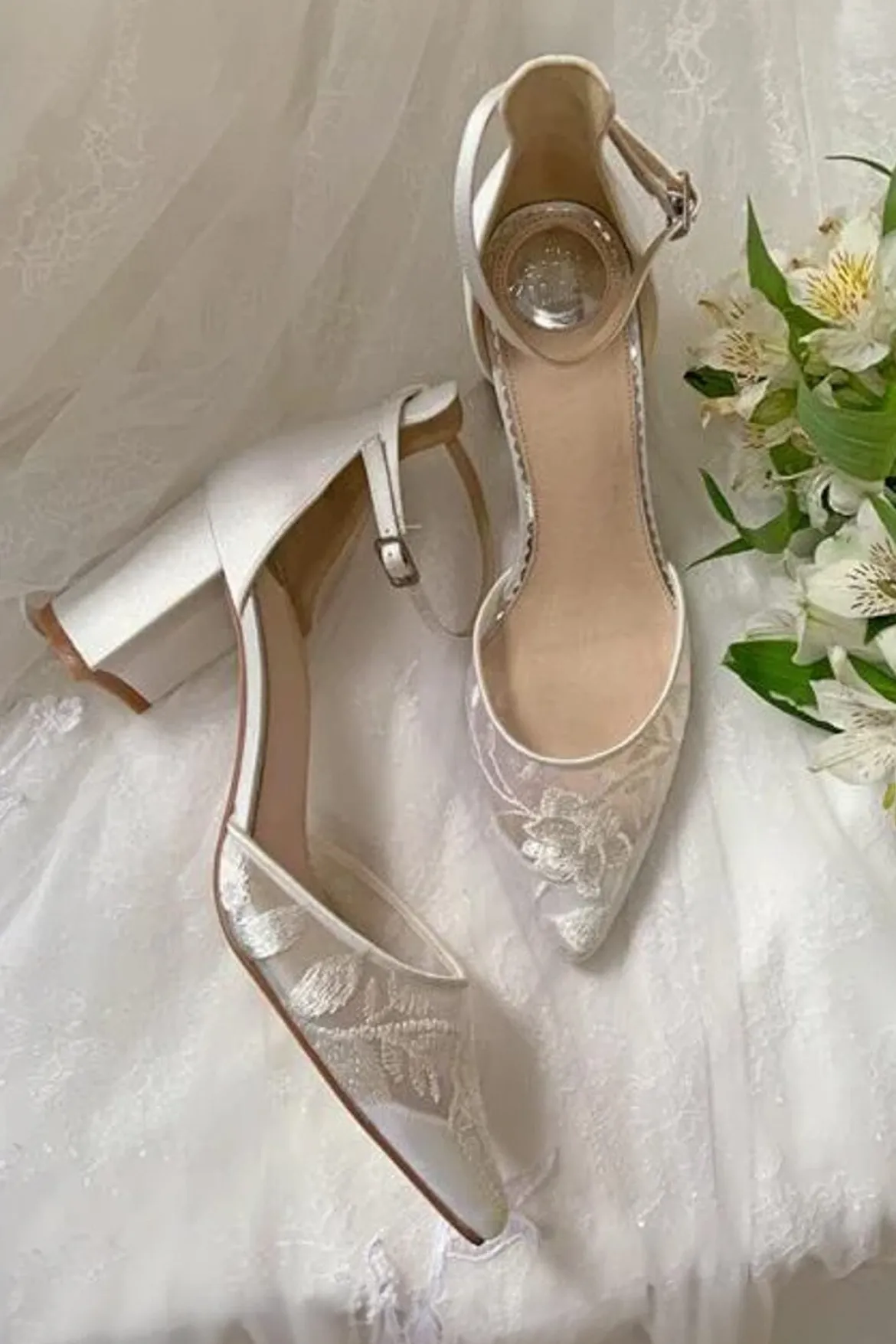 Spitze Brautschuhe – Milan Ivory Lace | The Perfect Bridal Company