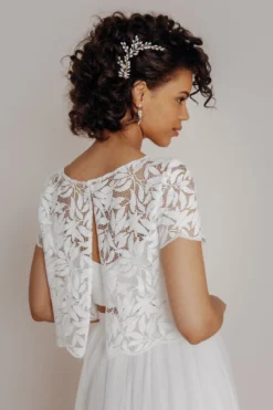 Top, Braut Jäckchen aus Botanik-Spitze mit kurzen Ärmeln – Emmi noni