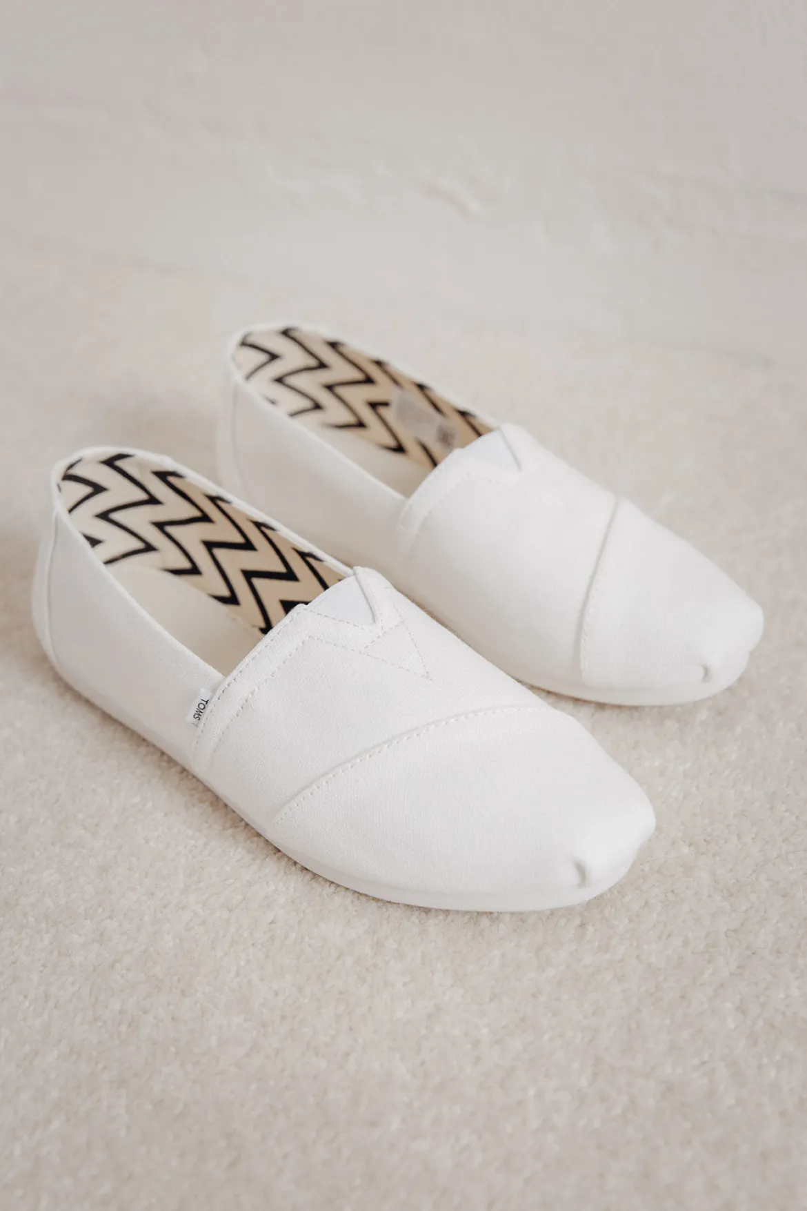Weiße Espadrilles aus recycelter Baumwolle – TOMS Alpargata