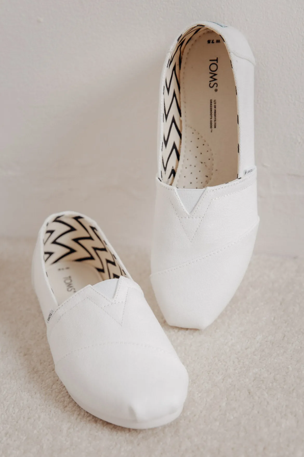 Weiße Espadrilles aus recycelter Baumwolle – TOMS Alpargata